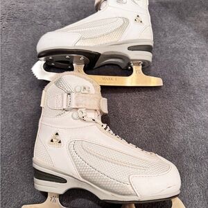 Figure Ice Skates with Velcro